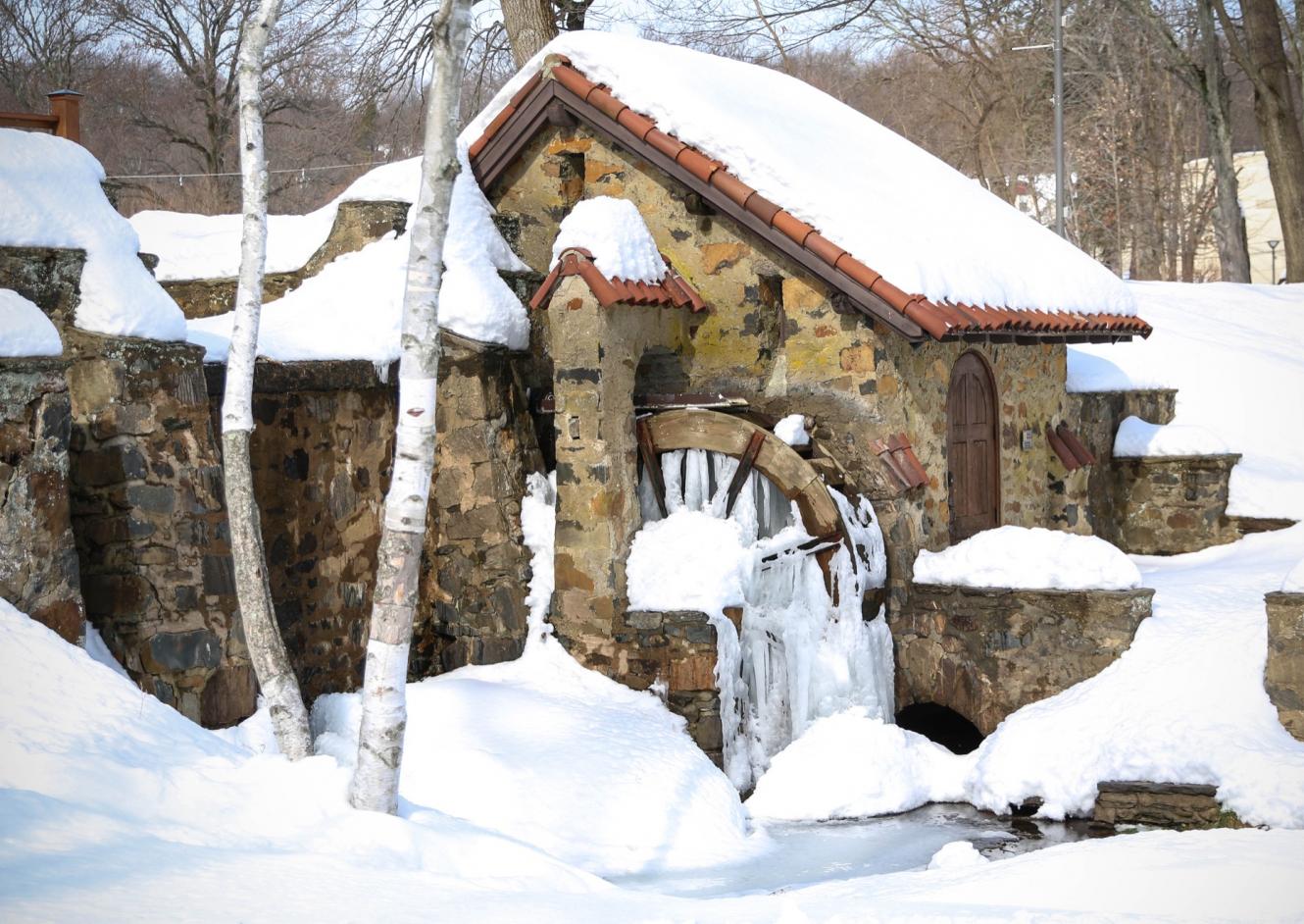 Waterwheel in Snow